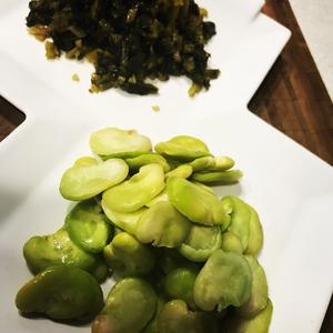 宁波人的恩物-咸菜豆瓣酥的做法 步骤1