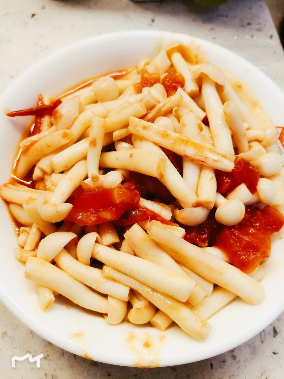 西红柿焖海鲜菇的做法