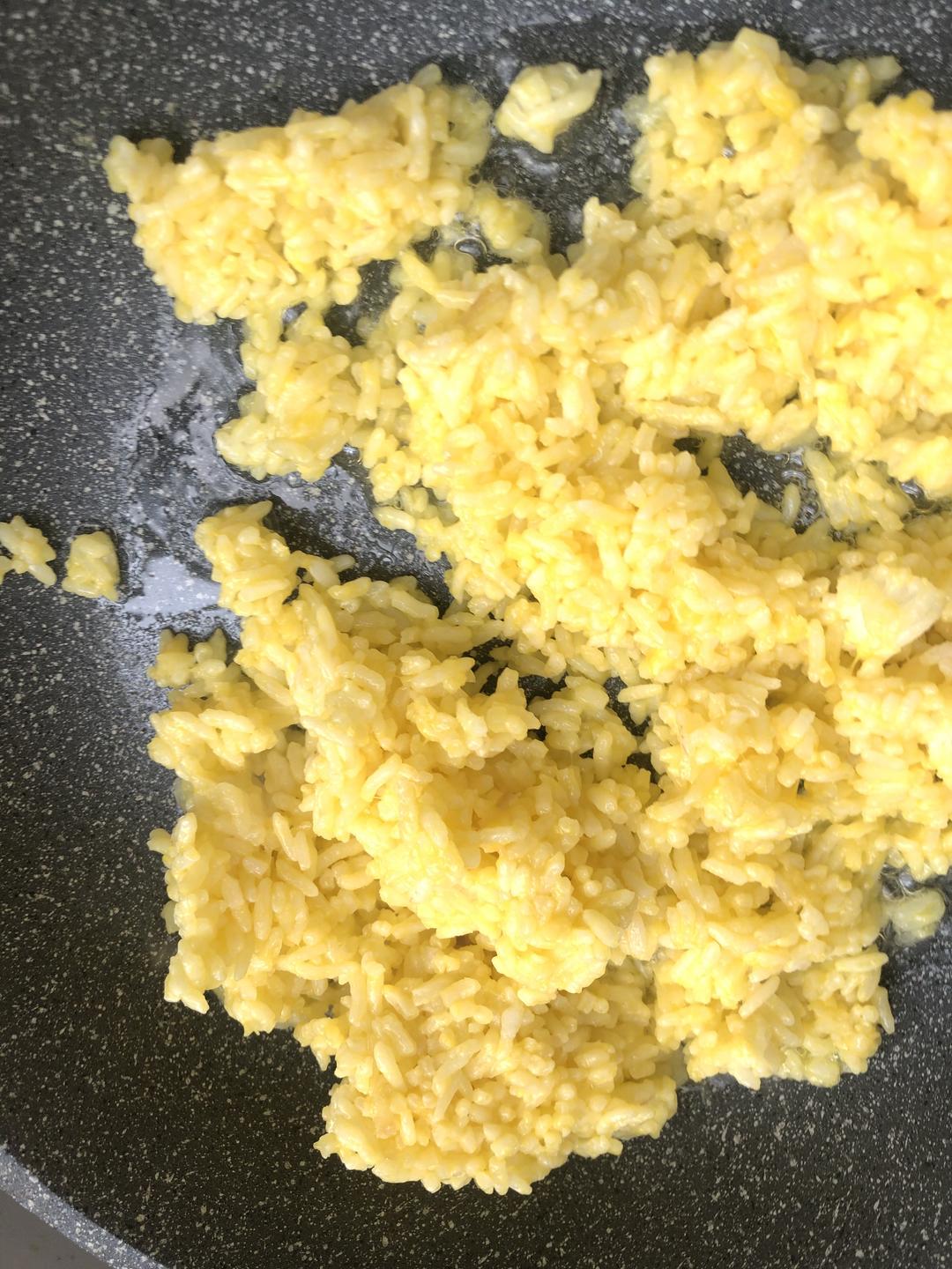 培根🥓炒鸡蛋🥚饭的做法 步骤6