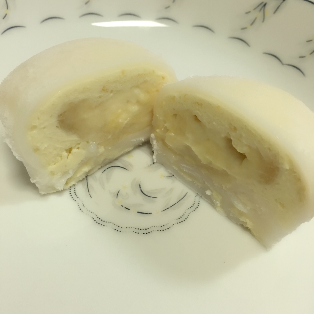 榴莲慕斯雪媚娘