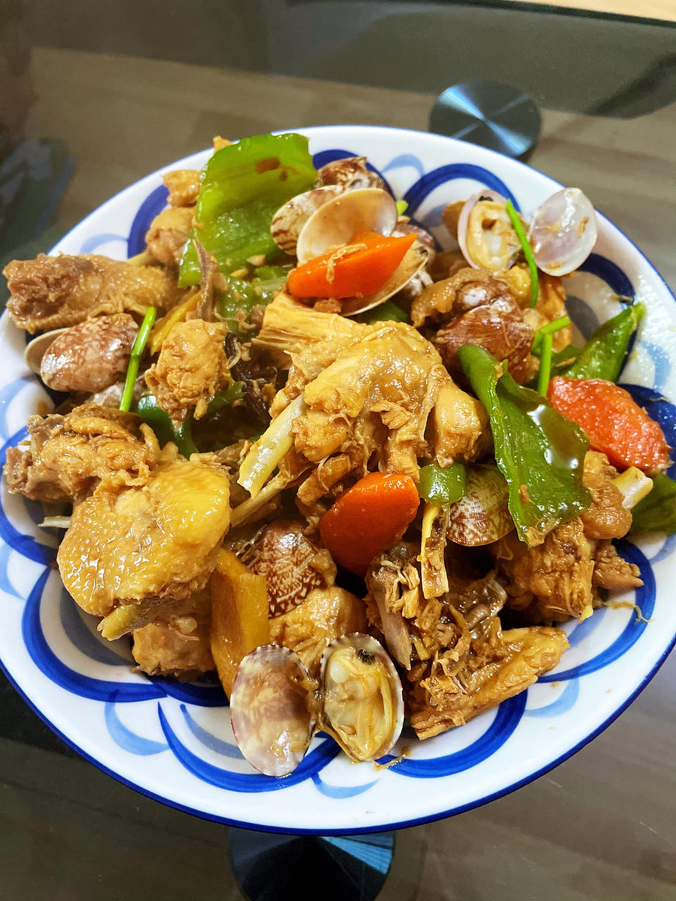 铁锅蛤蜊鸡