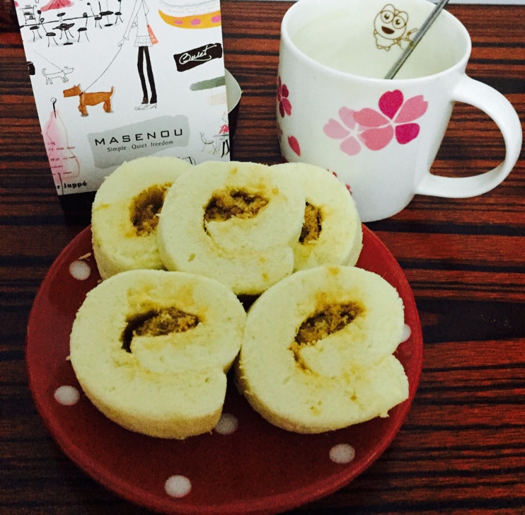 肉松戚风蛋糕卷