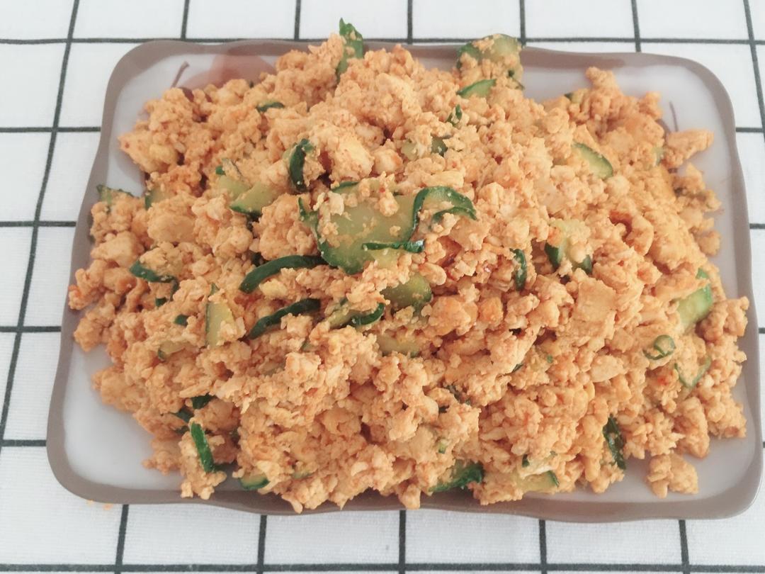 低卡减脂瘦身菜_ 黄瓜鸡蛋炒豆腐