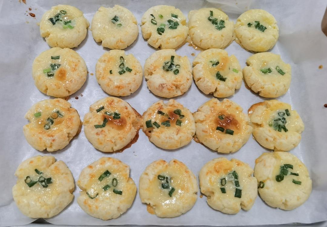 芝士炼奶香葱饼干