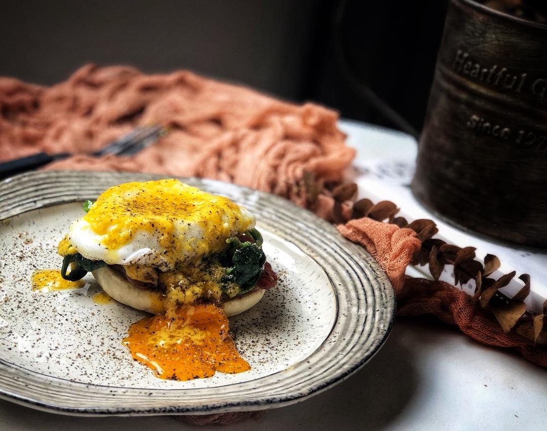 叮咚_奇怪少女做的eggs benedict 班尼迪克蛋