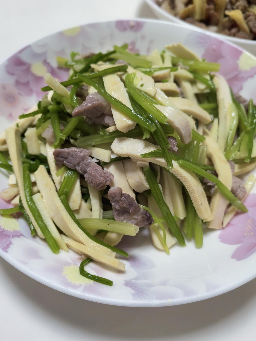 芹菜冬笋炒肉丝