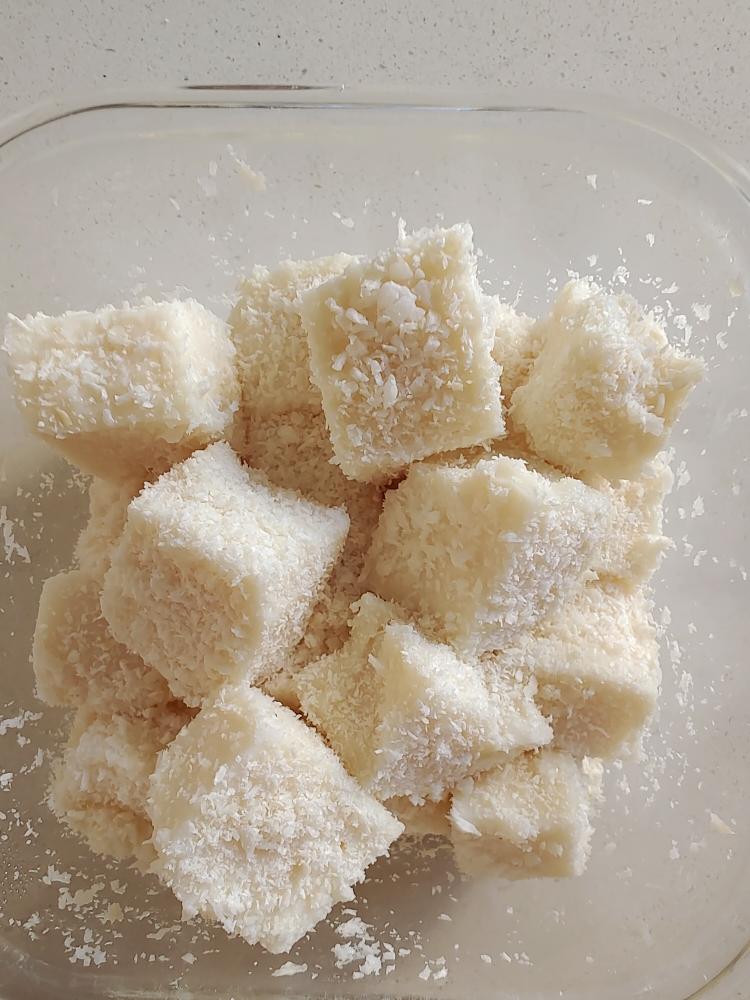 椰丝小方的做法