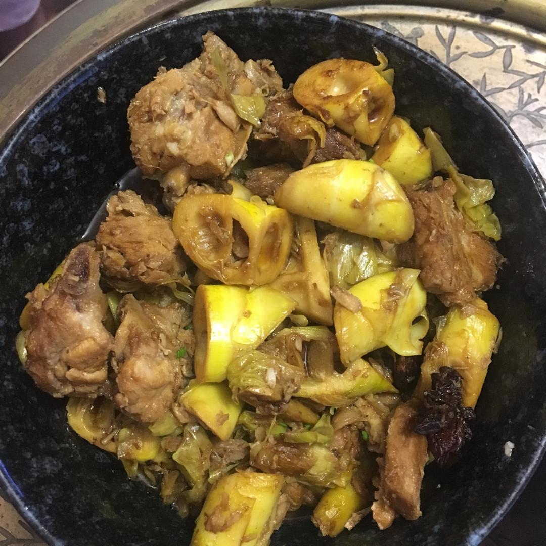 春笋焖排骨