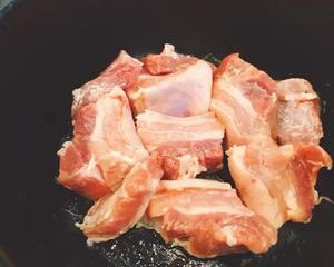 红烧肉炖百叶结（无油不焯水，视频呈现）的做法 步骤2
