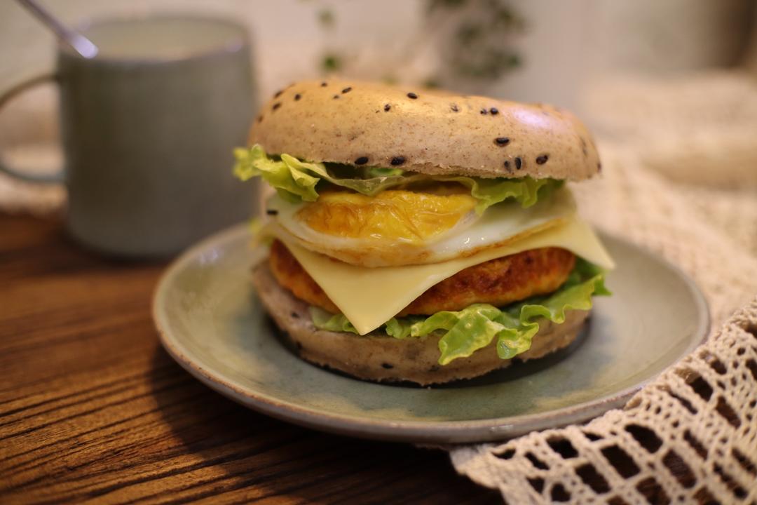 汉堡鸡肉饼的做法