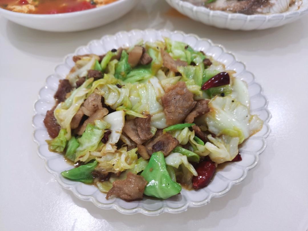 手撕包菜小炒肉