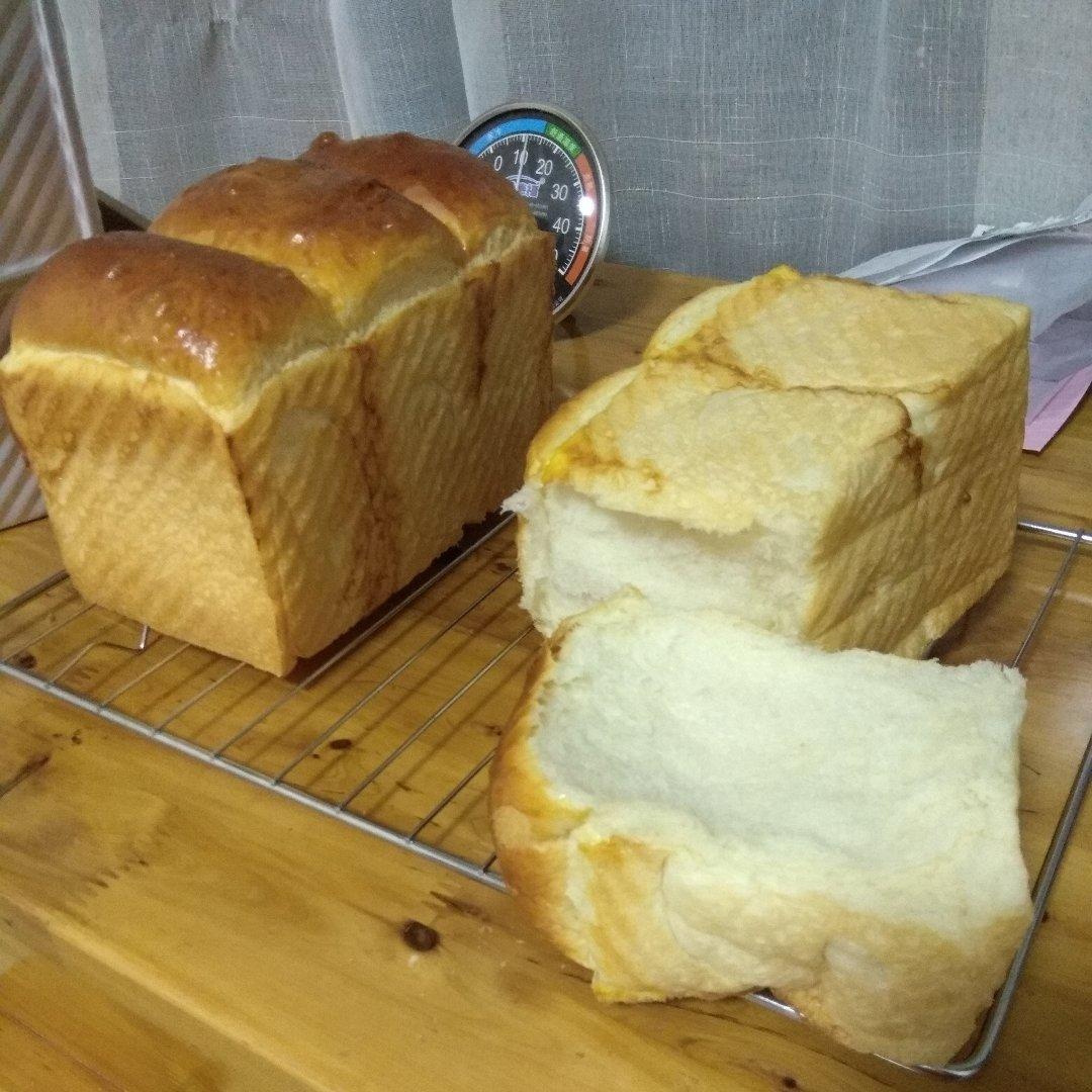 妃娟经典——100%冷藏中种醇奶吐司