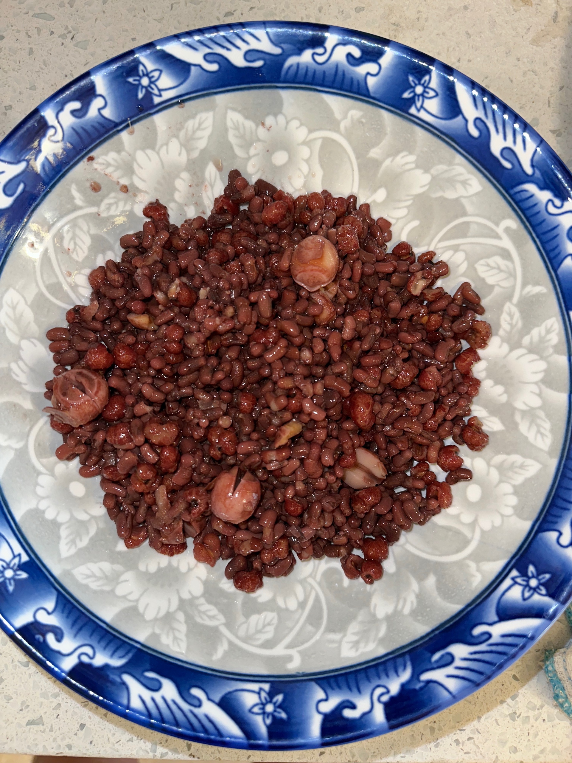 椰浆牛奶红豆薏仁莲子西米露7步做法的做法 步骤1