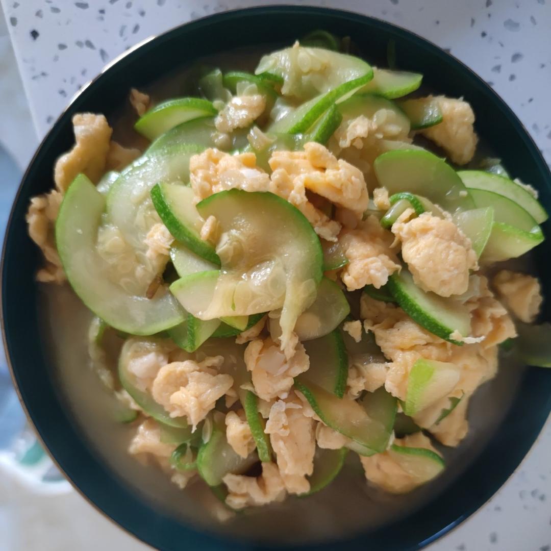 西葫芦炒鸡蛋(从不修图，拒绝夸张)