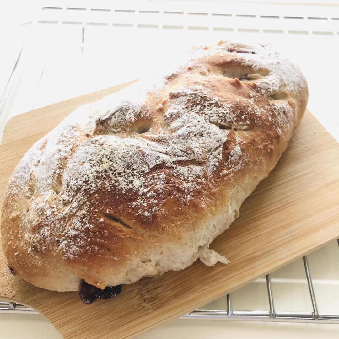 qingqing1211做的全麦蔓越莓核桃软欧包