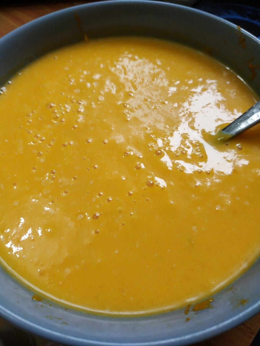 清甜牛奶南瓜浓汤