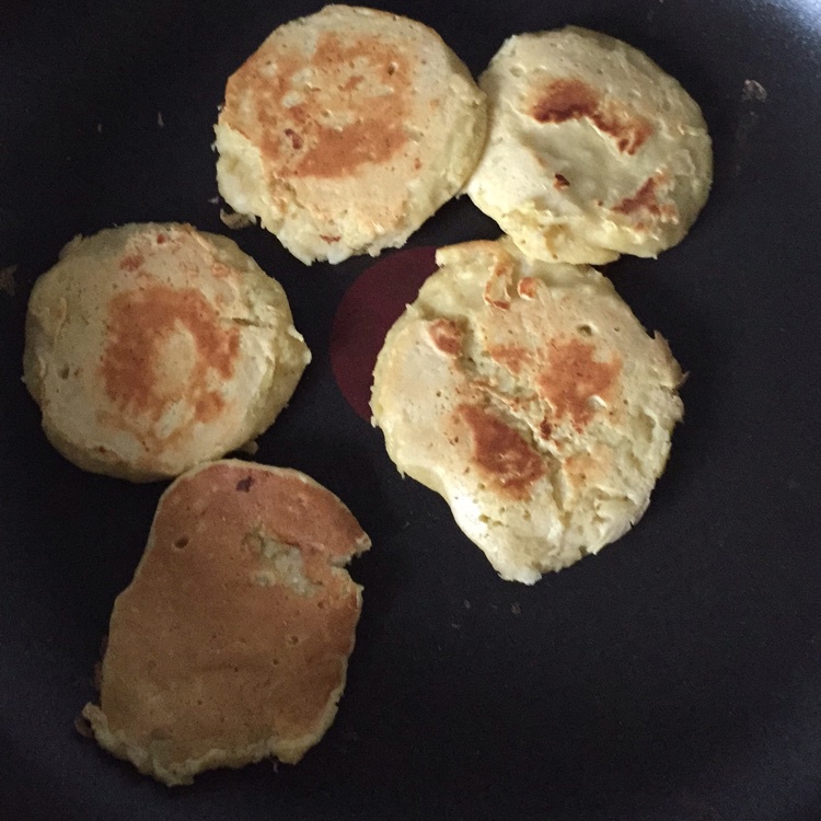 苹果松饼（一岁以上宝宝食用）