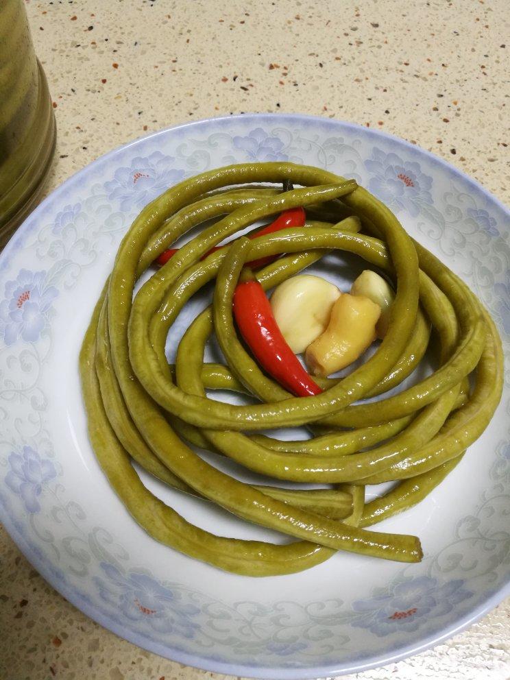 小左拉拉做的自制酸豆角