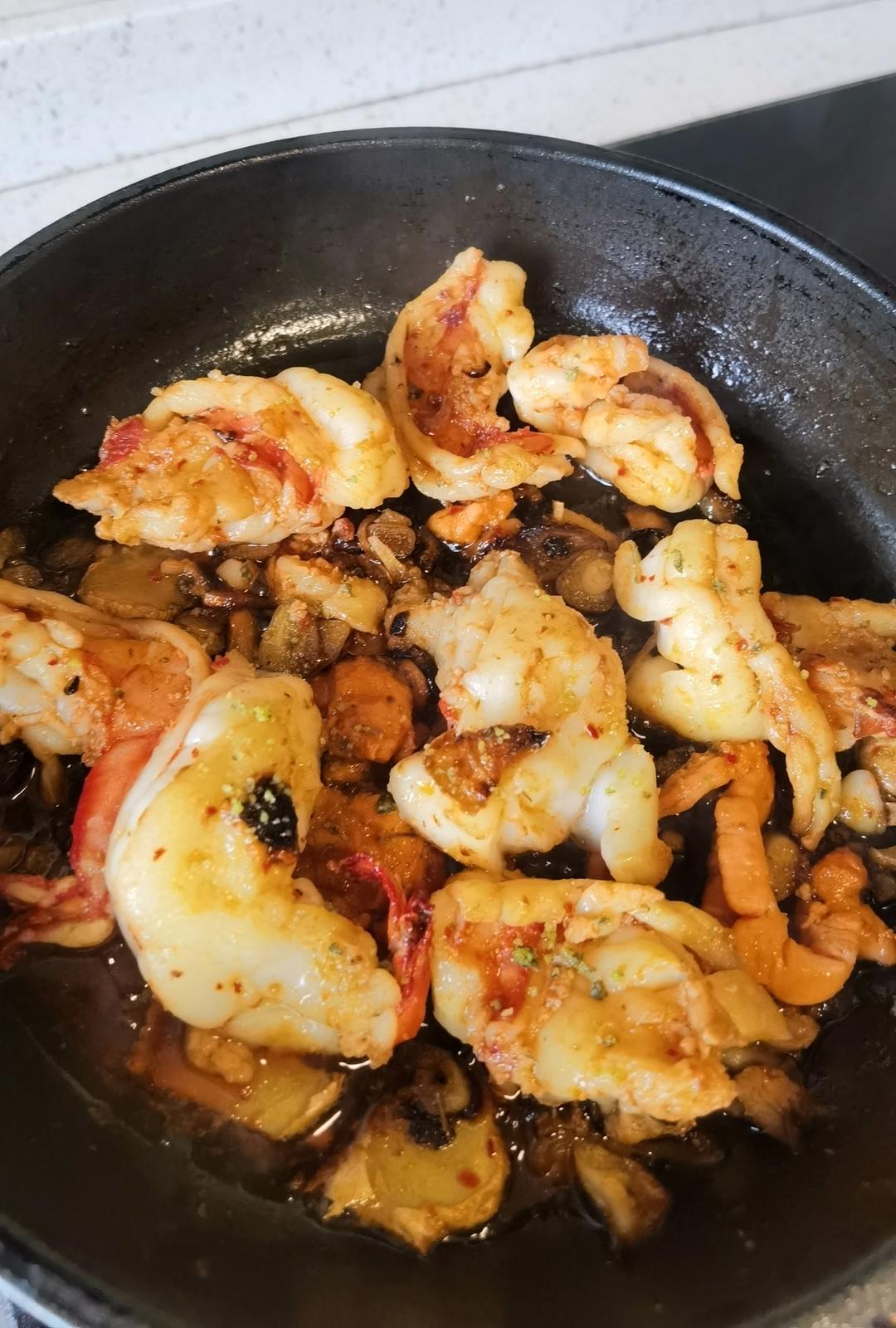 Tapas西班牙蒜辣虾