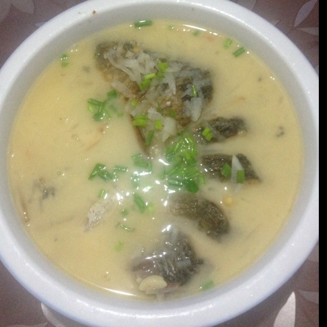 女人汤-鲫鱼萝卜丝汤