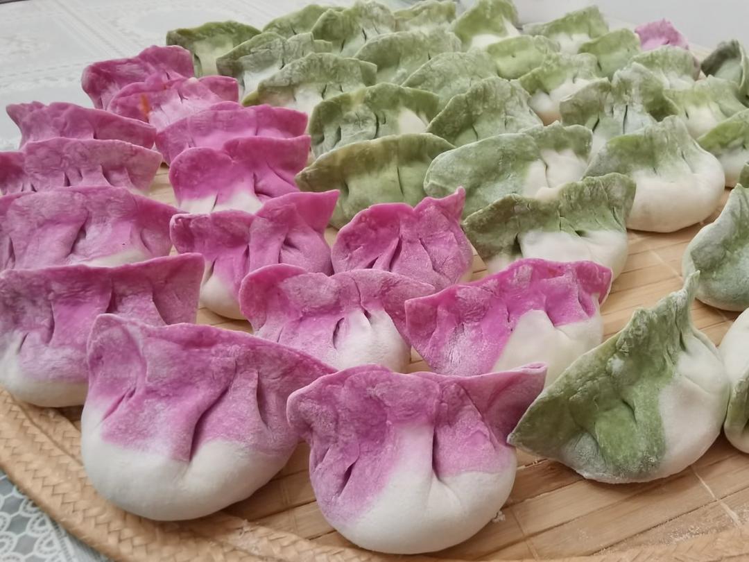 翡翠白玉白菜饺子详细版（附翡翠白玉白菜饺子包法，翡翠白玉饺子皮两种制法，面包机和面，翡翠白玉烧卖，各种馅料搭配）