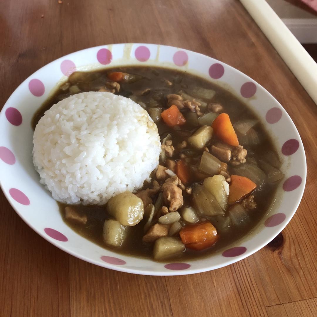 咖喱鸡肉饭