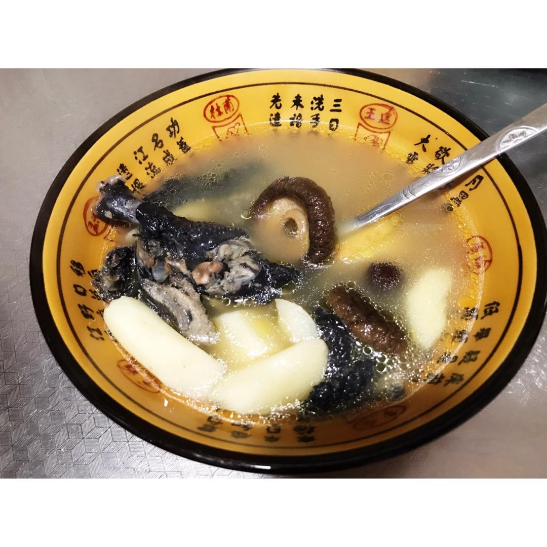 山药枸杞乌鸡汤
