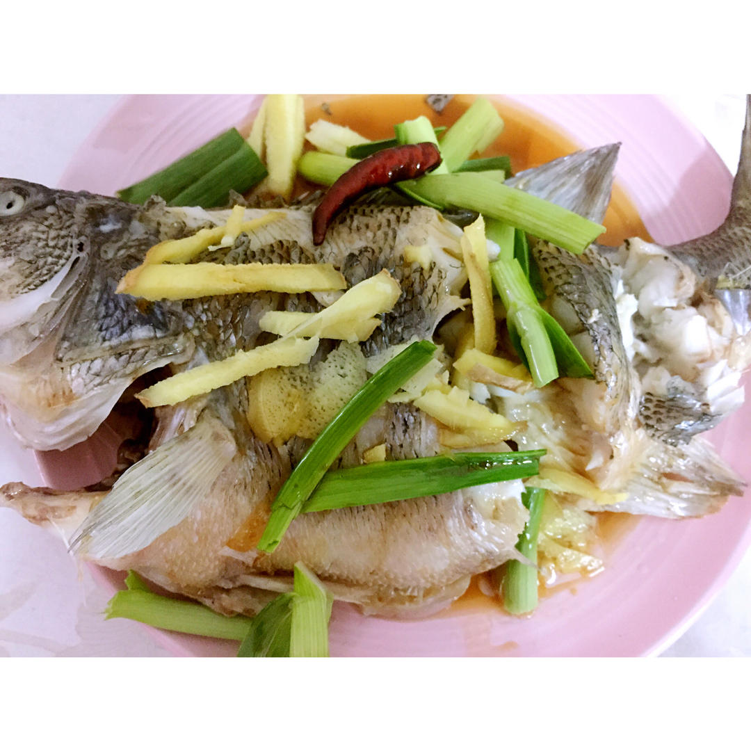 清蒸鲈鱼