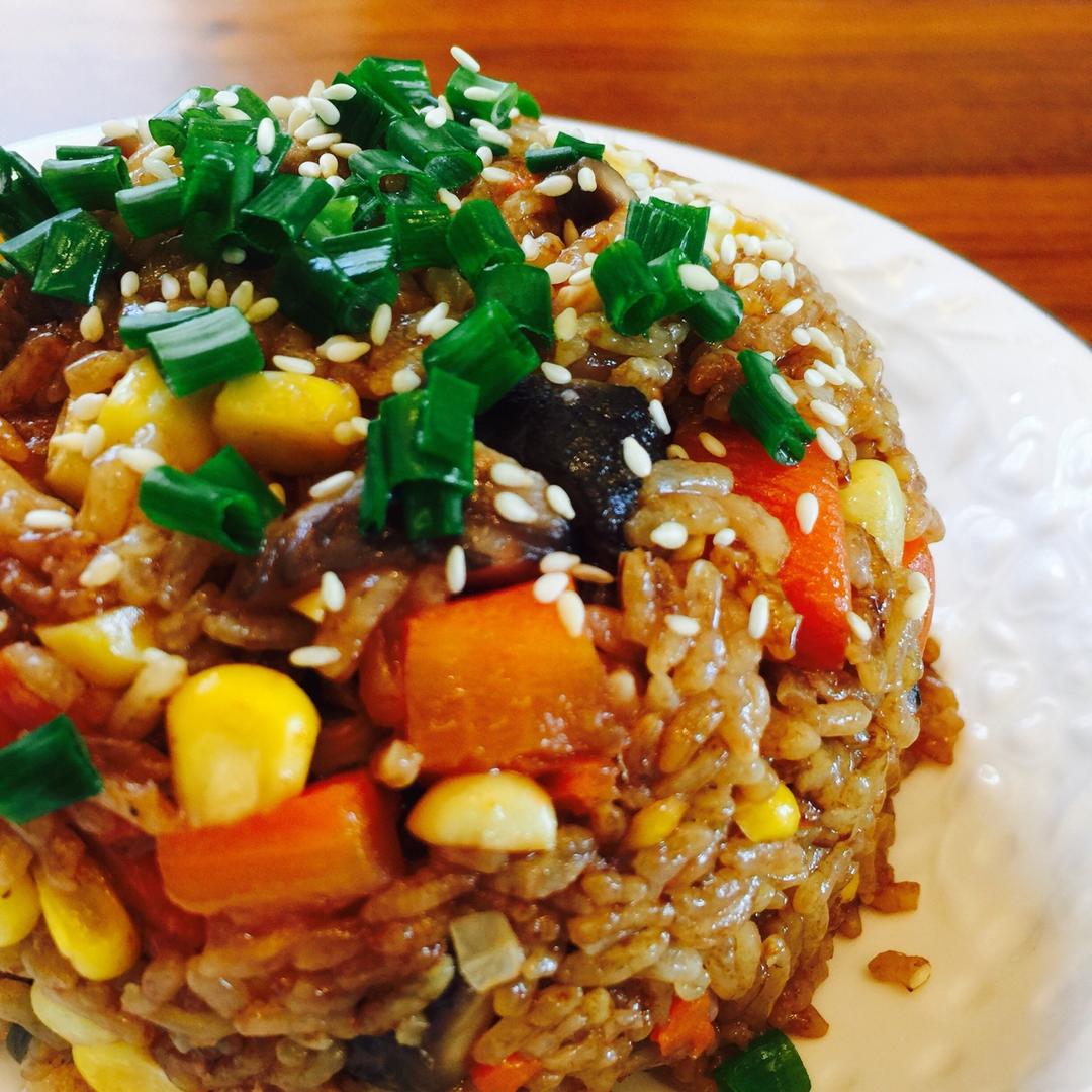 睿妈小厨做的#铁釜烧饭就是香#排骨玉米蒸饭