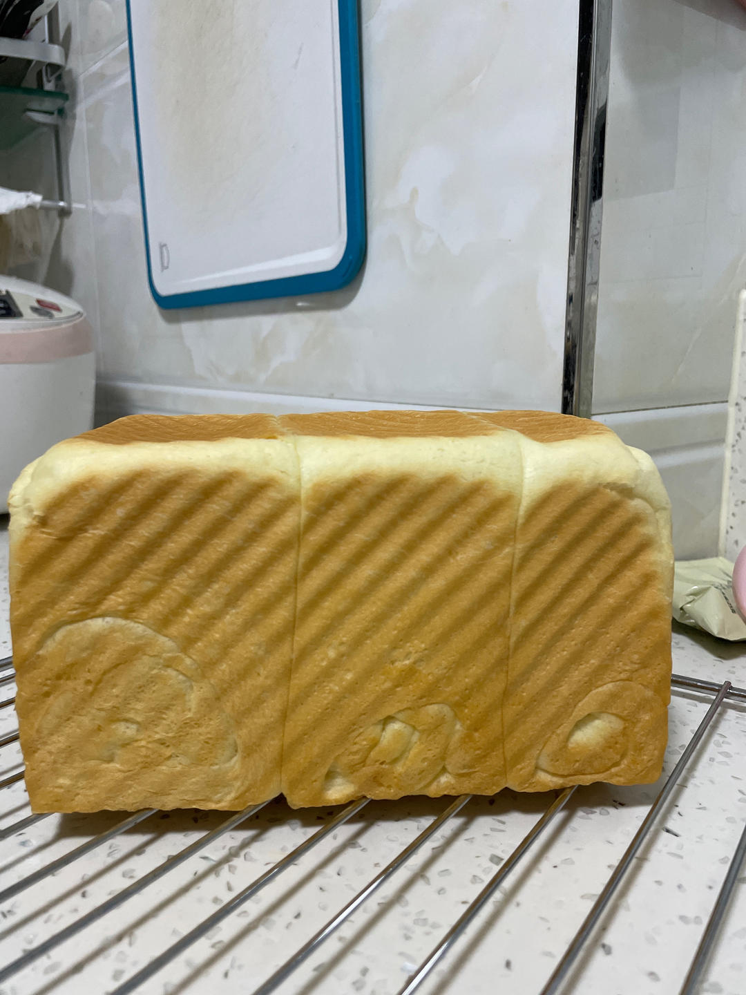 吐司，奶香手撕面包，超级香浓