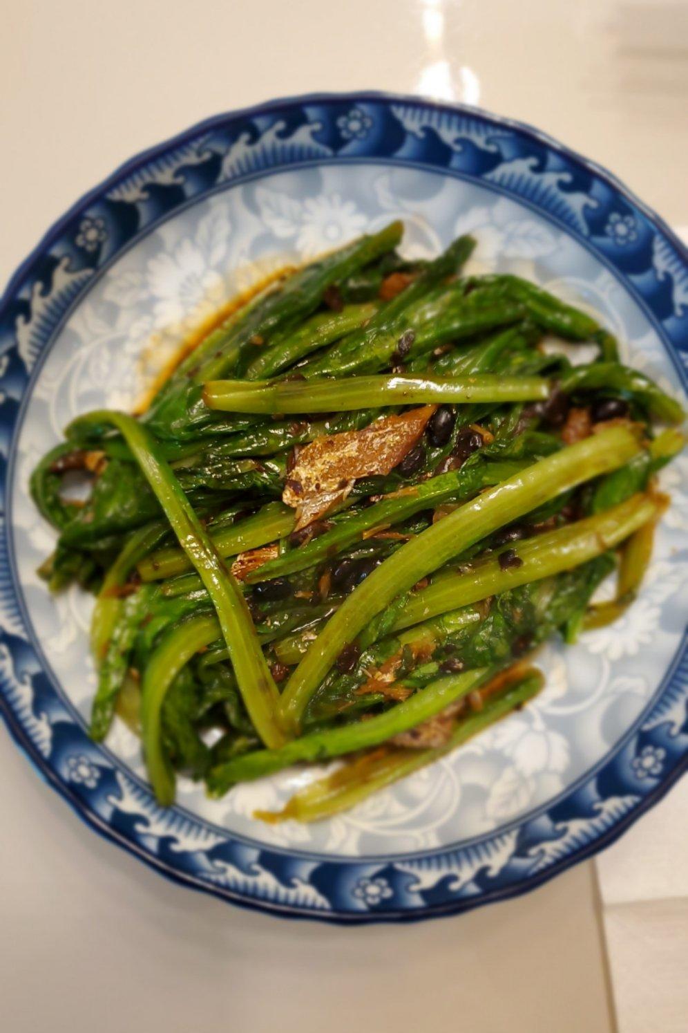 豆豉鲮鱼油麦菜