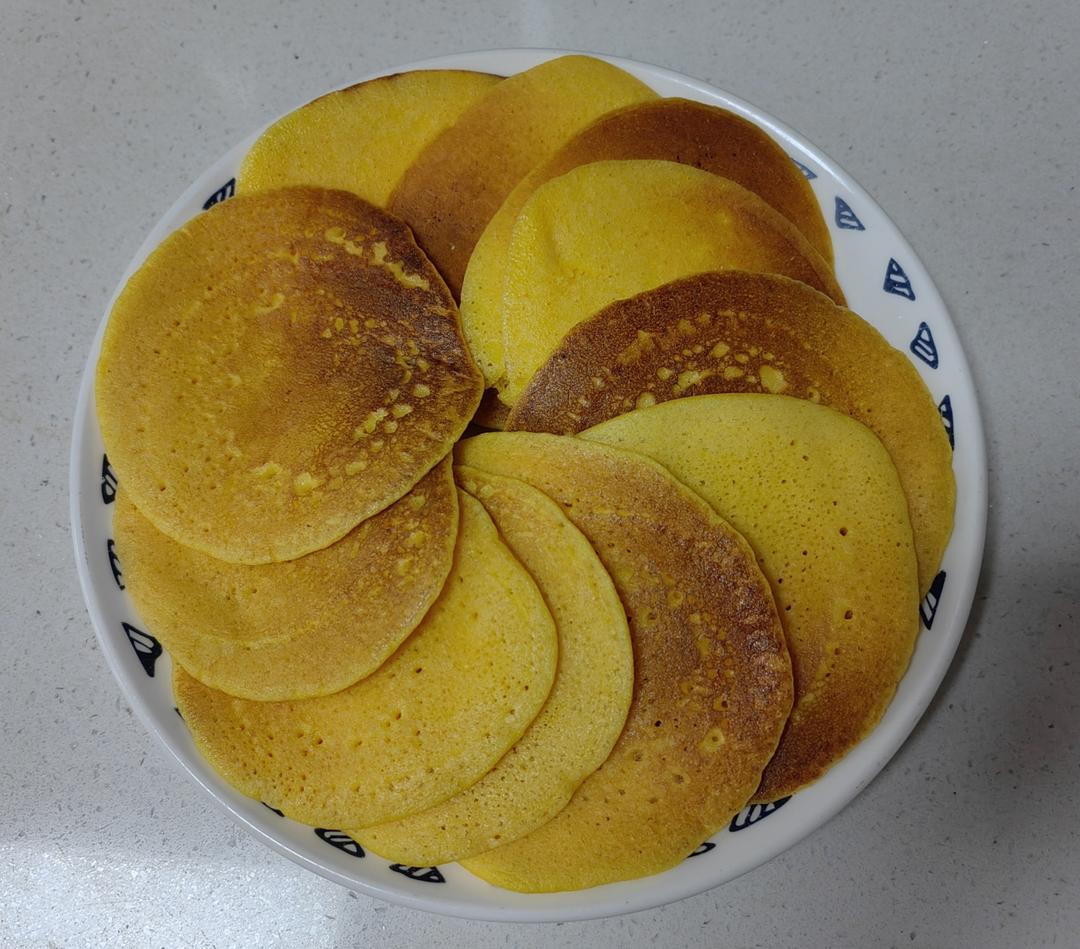 玉米面松饼，早起5分钟搞定，又软又健康