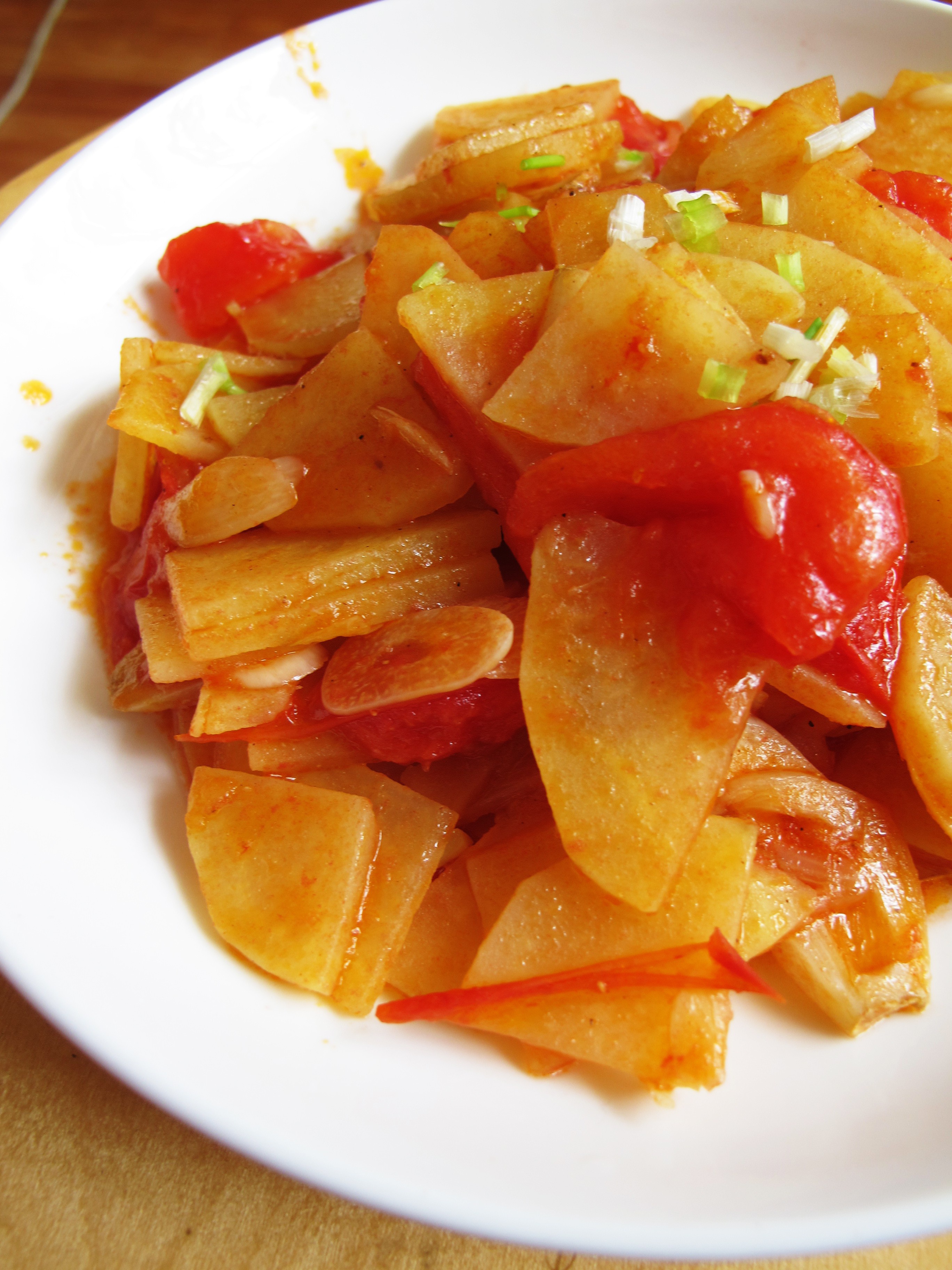 mastermao1990做的蒜香番茄炒土豆片