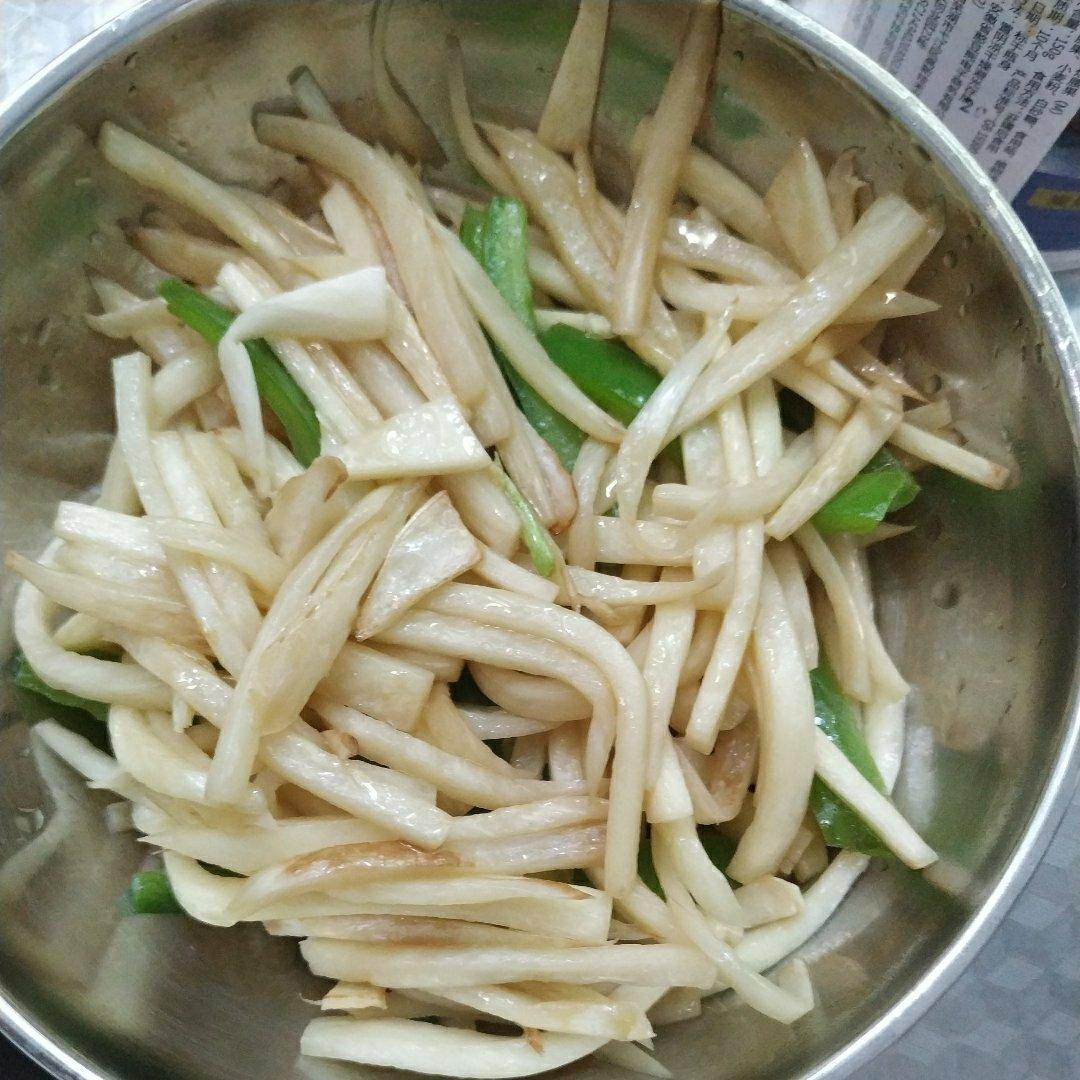 素炒茭白