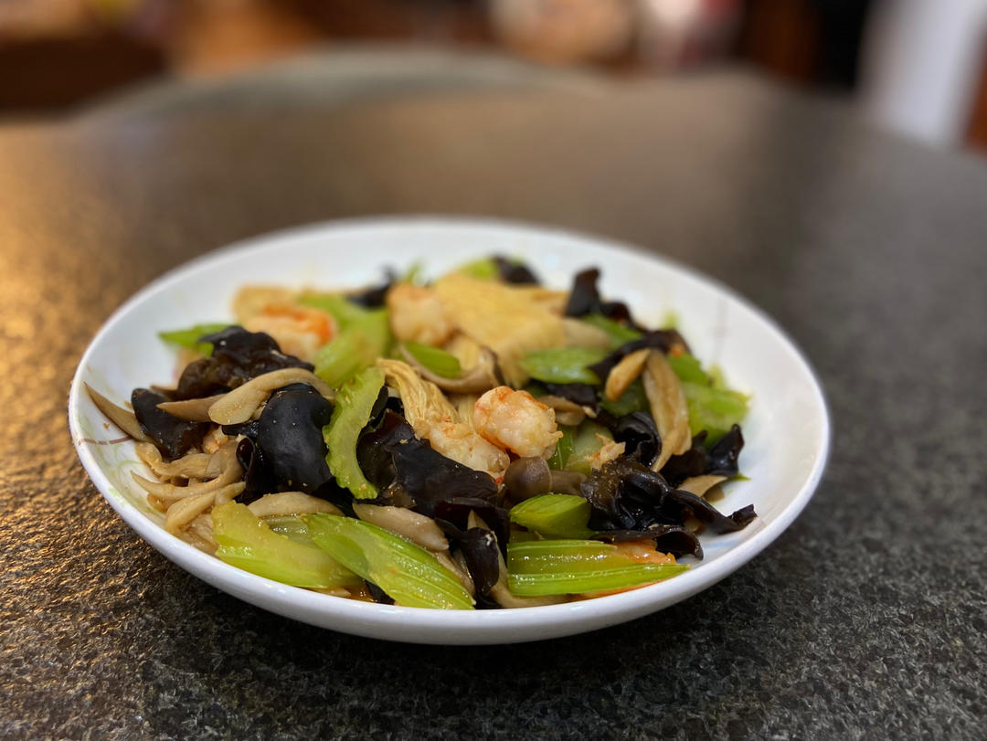 西芹百合炒虾仁