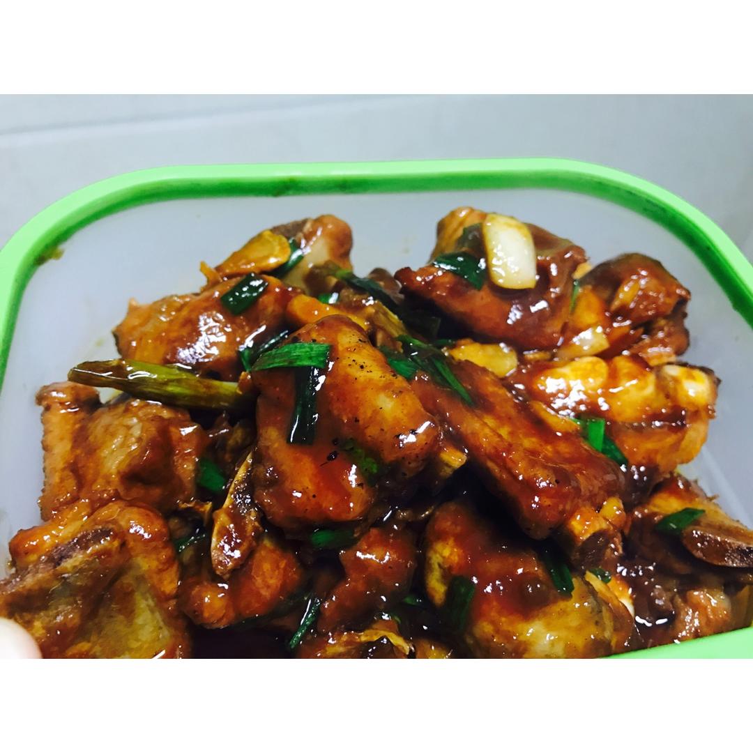 简单易做的秘制排骨