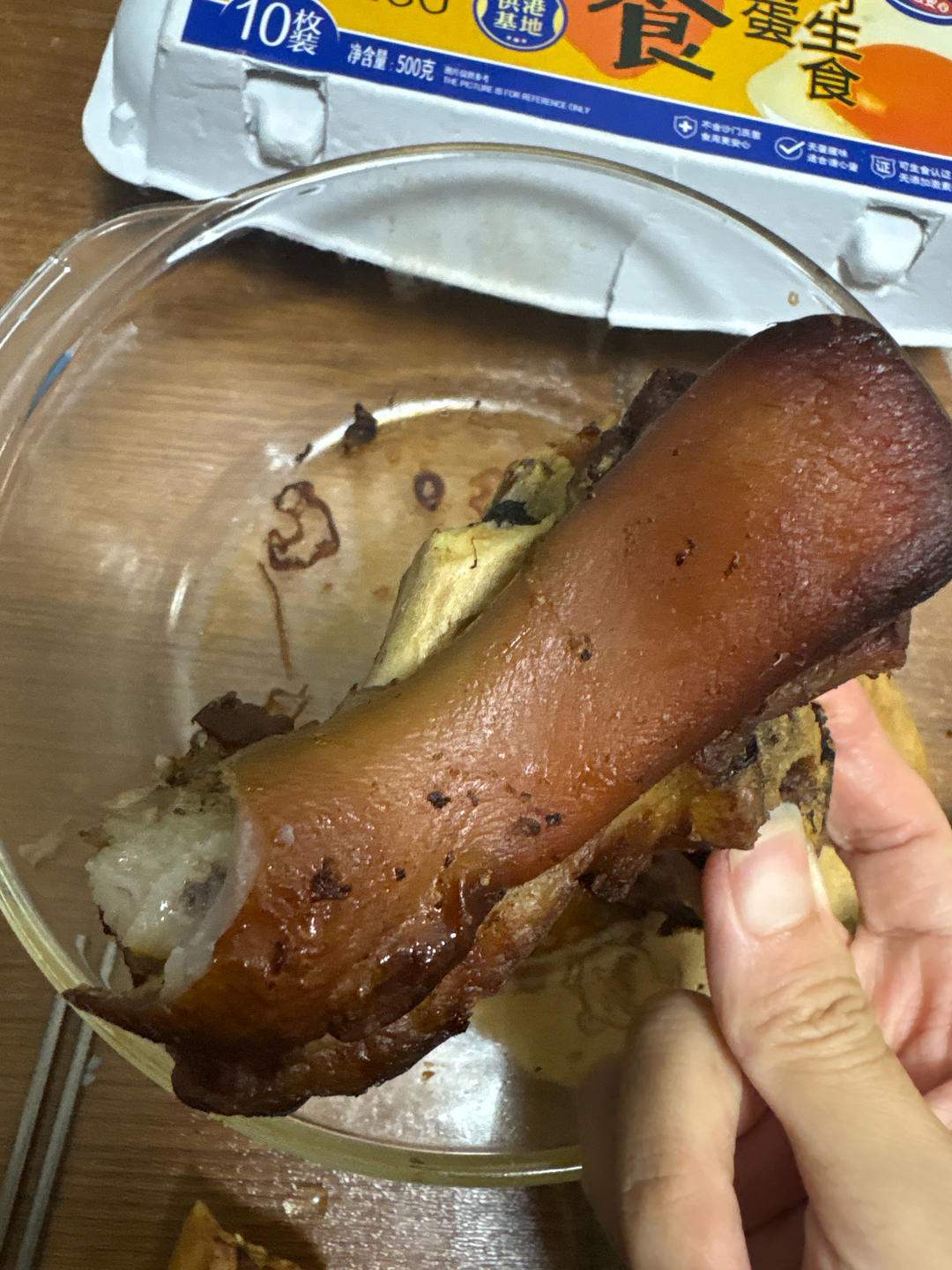 经典德式烤猪肘子【德国烤猪肘】Schweinshaxen