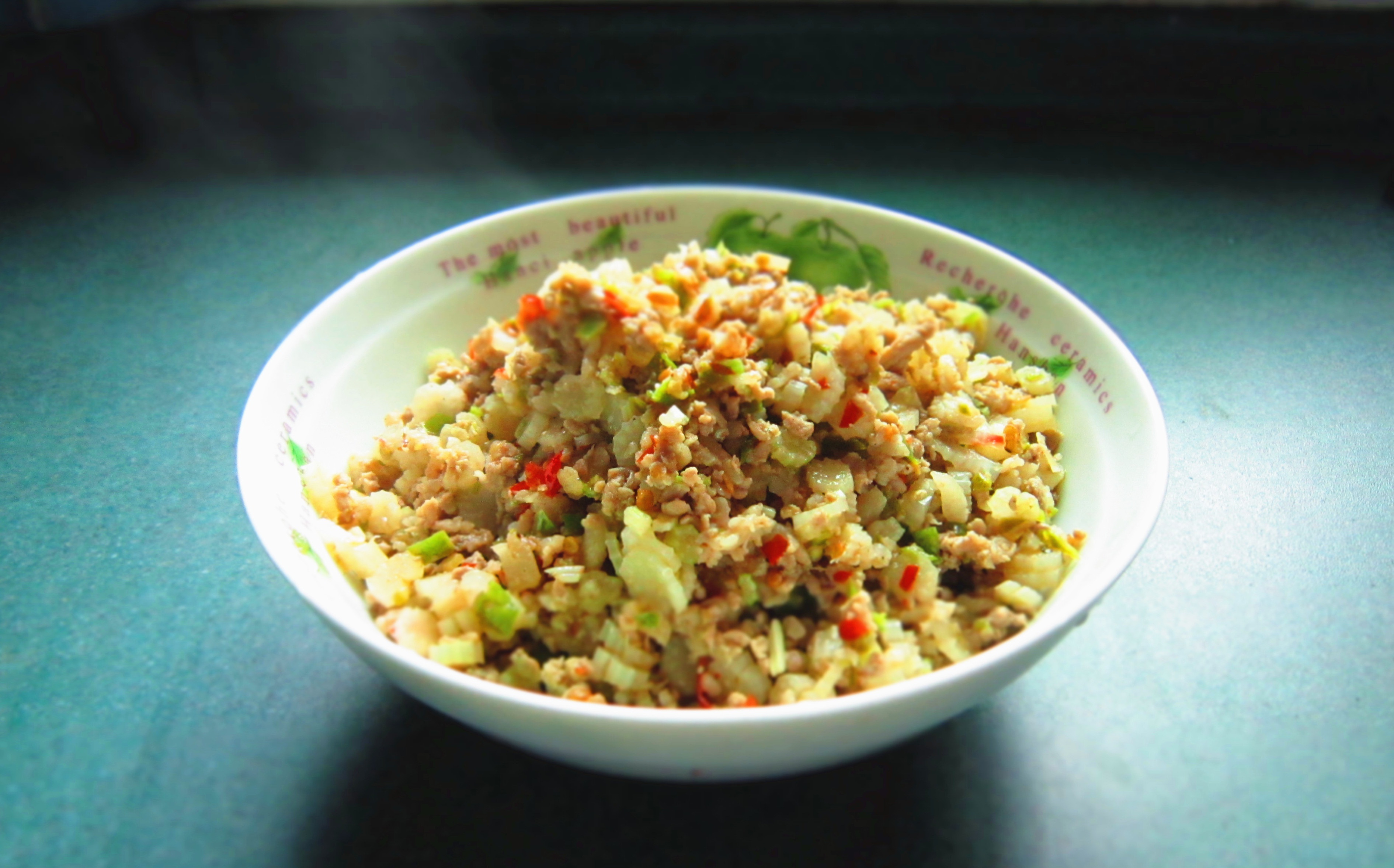 芹菜肉末（有超级下饭的秘诀！）