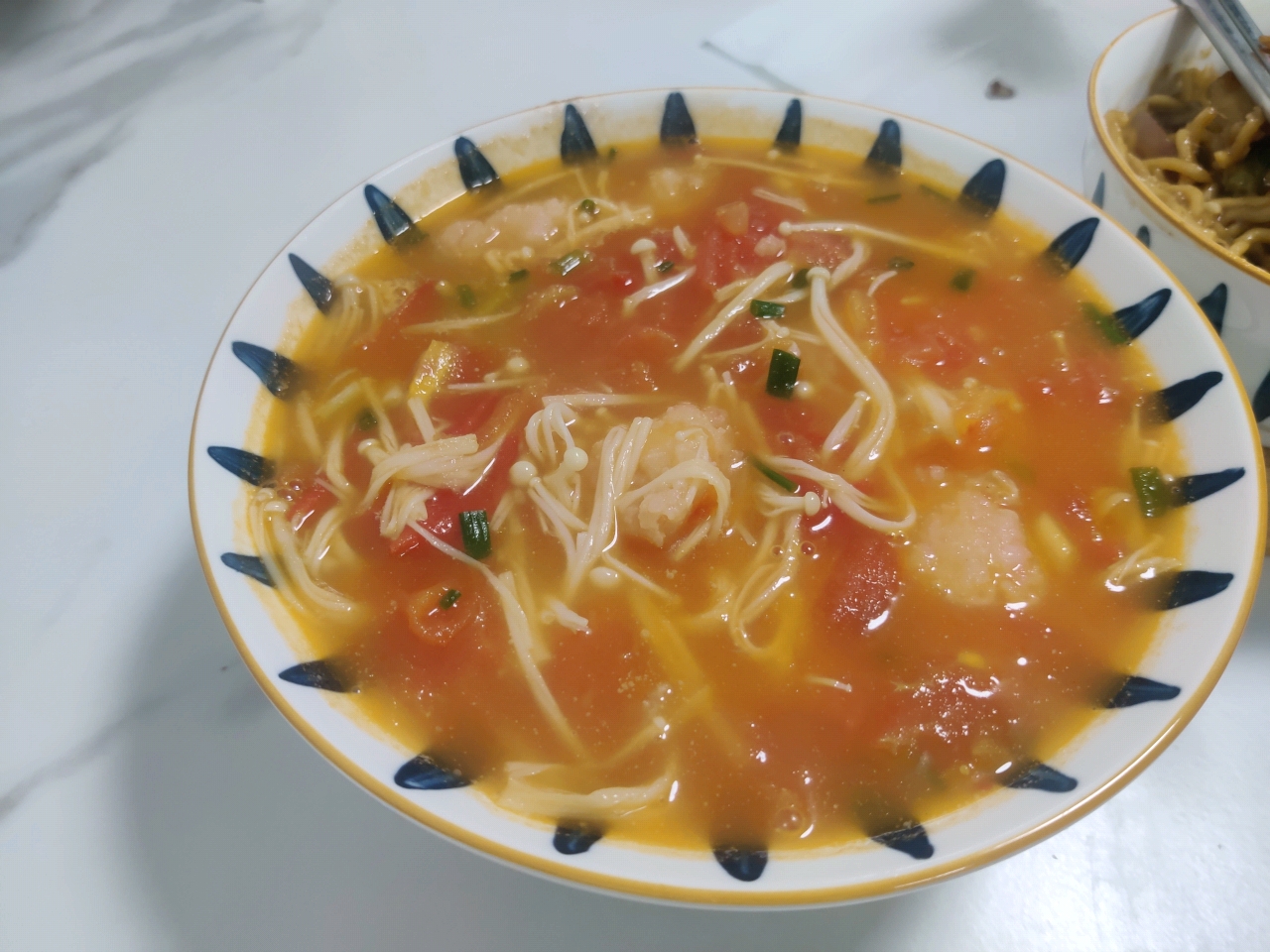 轻松自制虾滑番茄煲，鲜而不咸，一口爆汁！