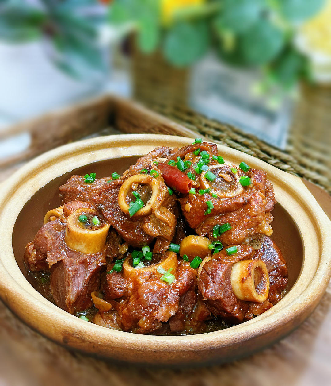 大师菜谱｜酱烧猪蹄