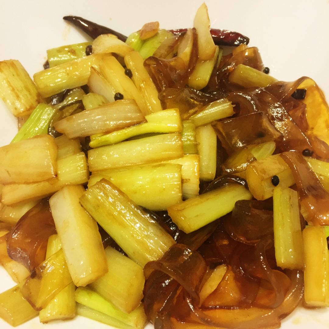 芹菜炒粉条
