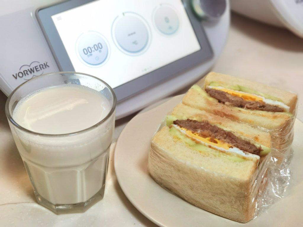 牛奶吐司