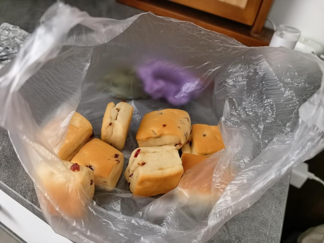 蔓越莓优格小面包块