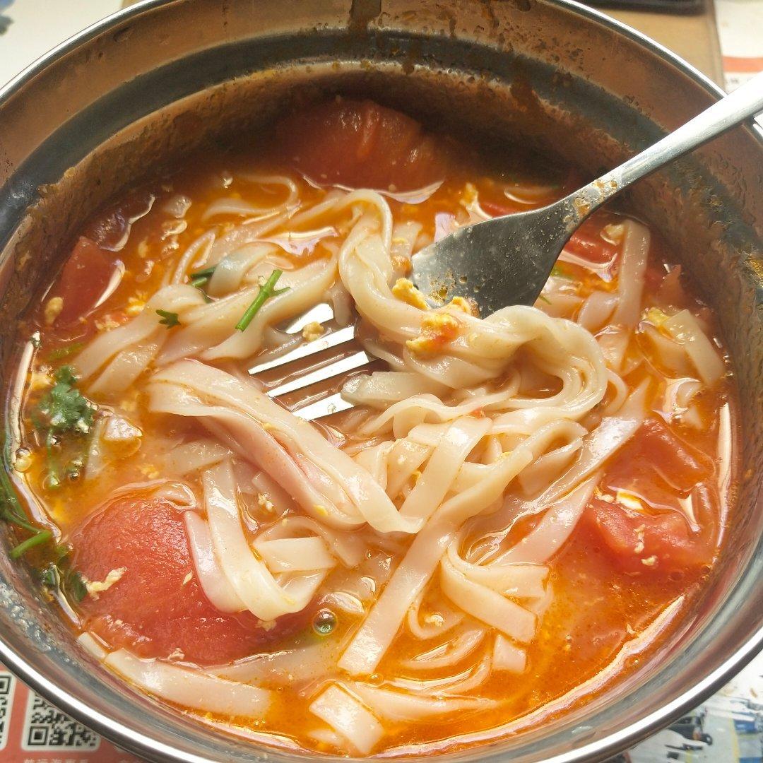 恨不得抱着锅舔的番茄鸡蛋面