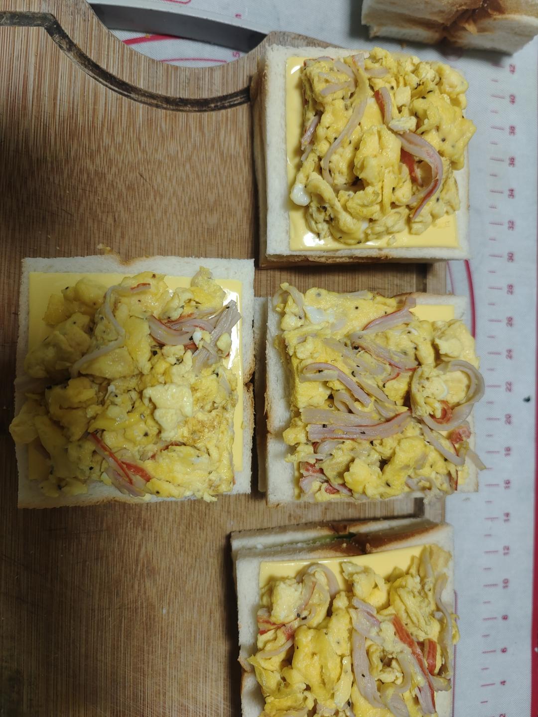 好吃不怕胖的蟹柳滑蛋！鲜嫩到爆！