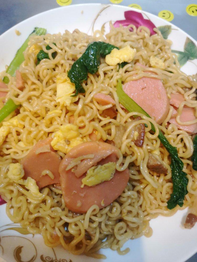 秒杀路边摊的炒方便面