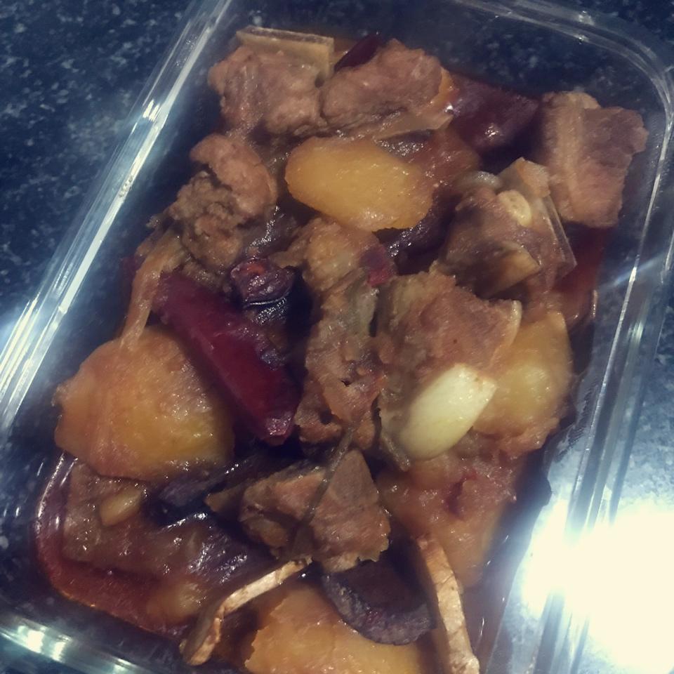 土豆烧排骨