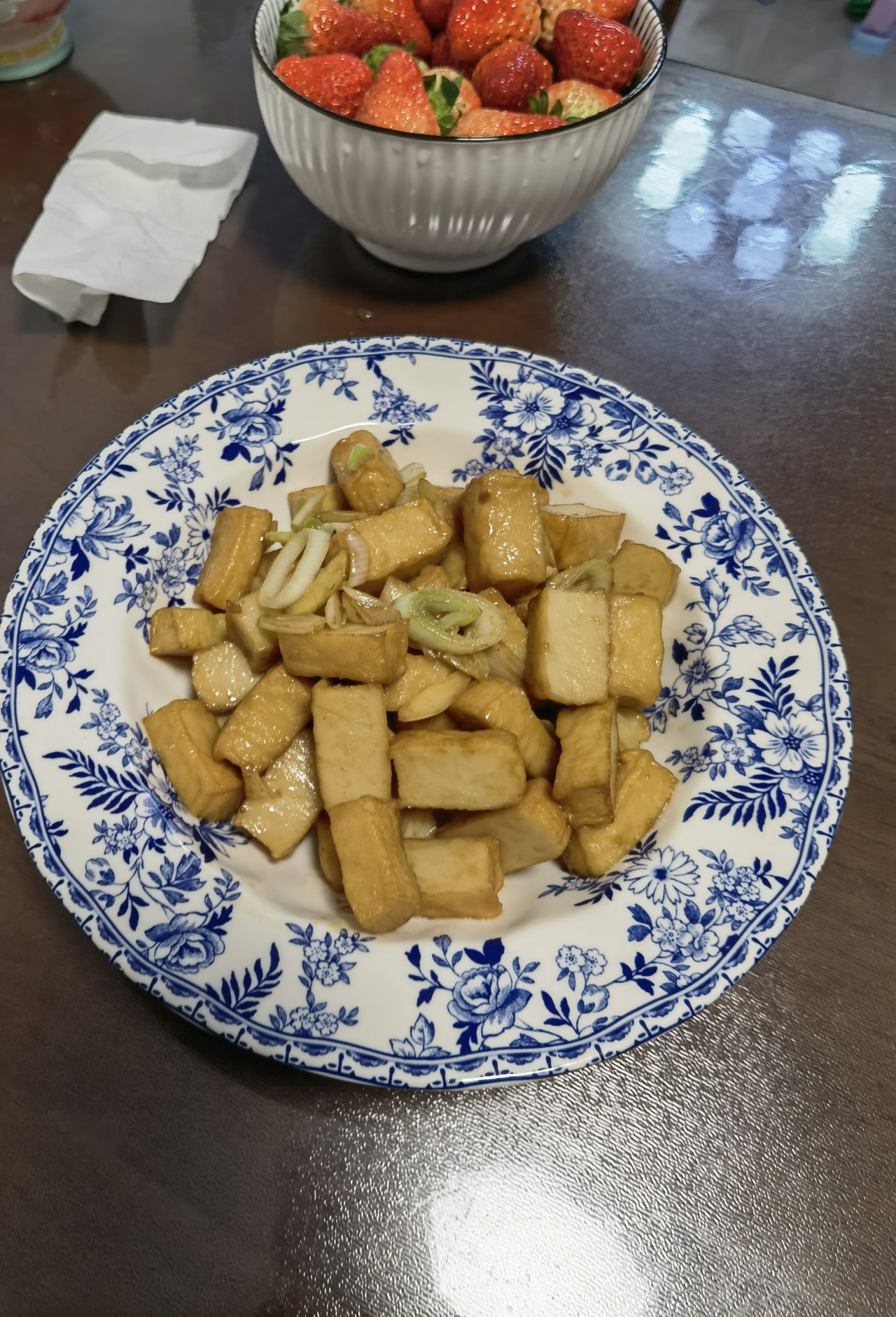 葱烧鱼豆腐