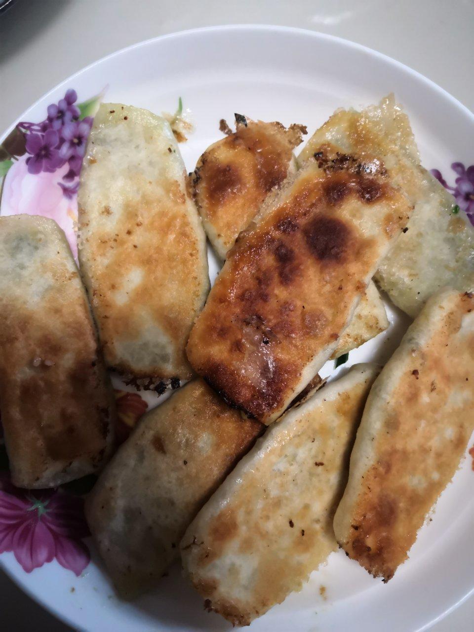 三鲜锅贴