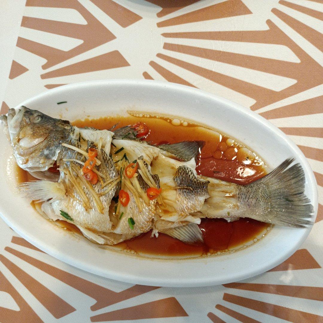 清蒸鲈鱼